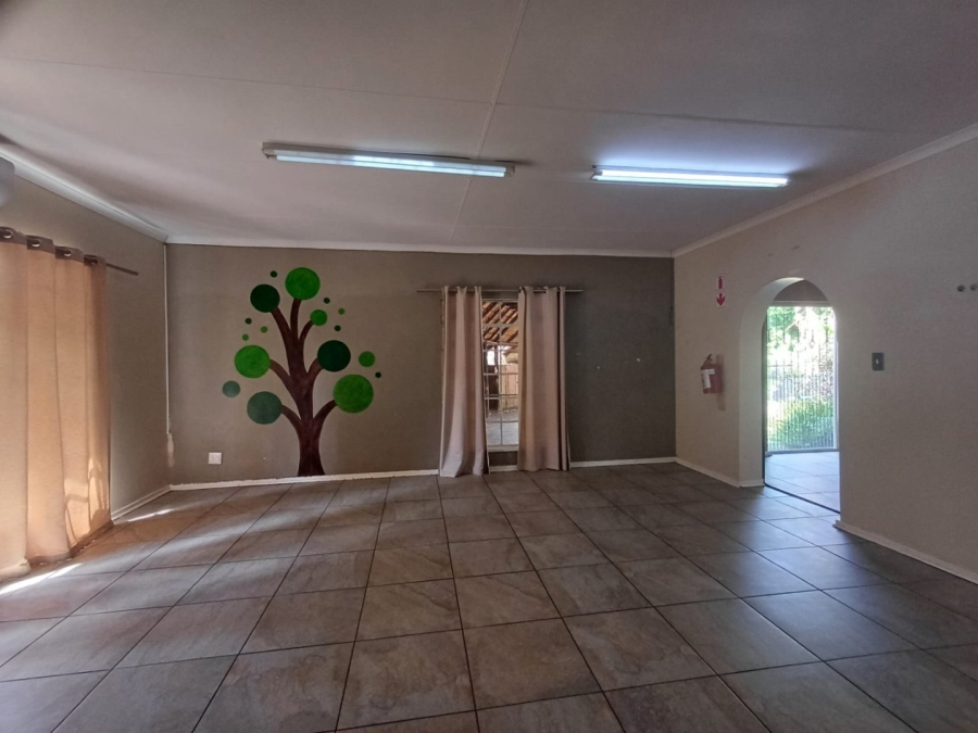 4 Bedroom Property for Sale in Flamwood North West